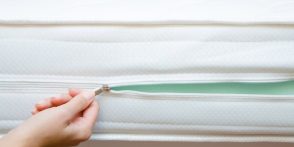 Mattress Cover Vs Topper Vs Protector: What’s The difference? 3